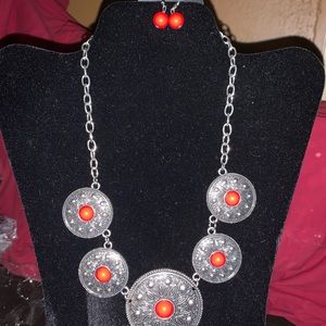 Women’s Necklace and Earrings Set